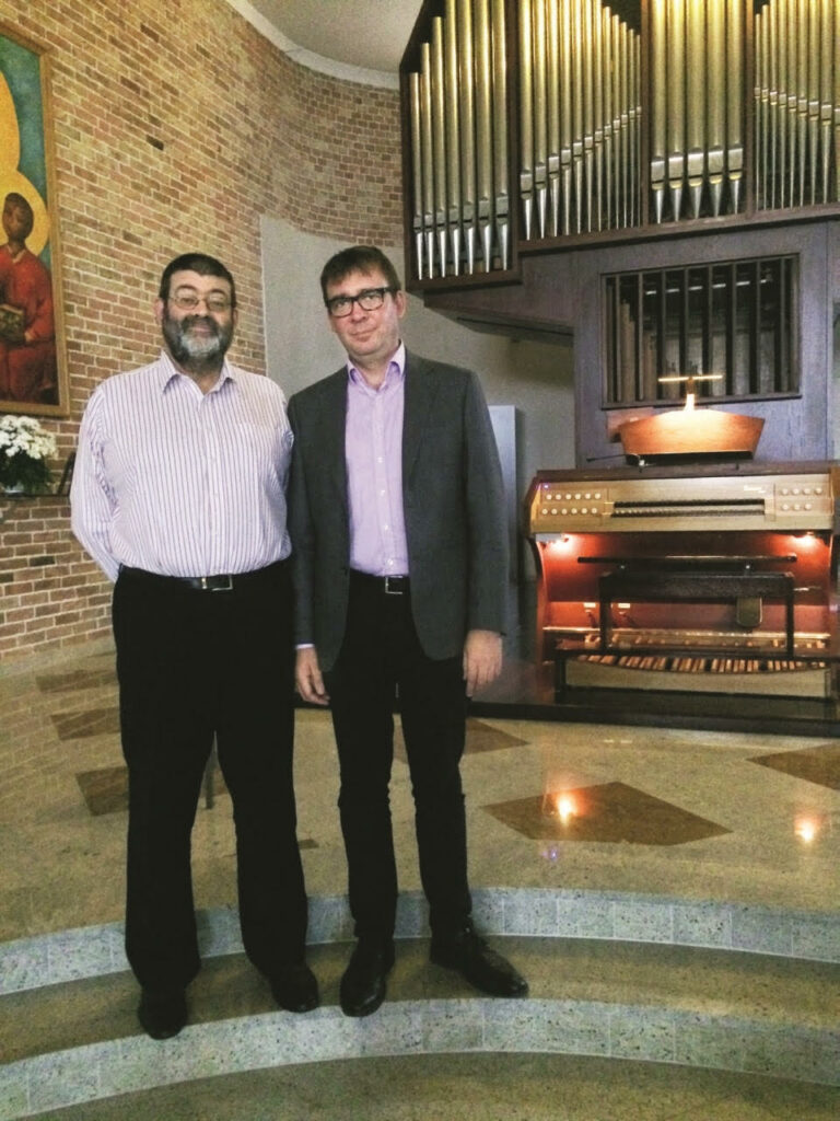 Jan Bokszczanin z organistą Kewinem Bowyerem